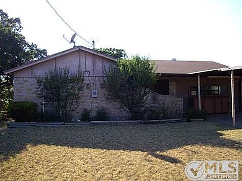 1st image of 709 County Road 913