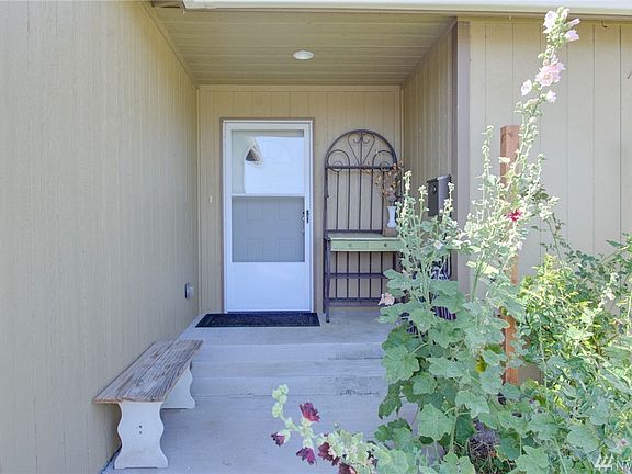 3rd image of 348 W Northshore Dr