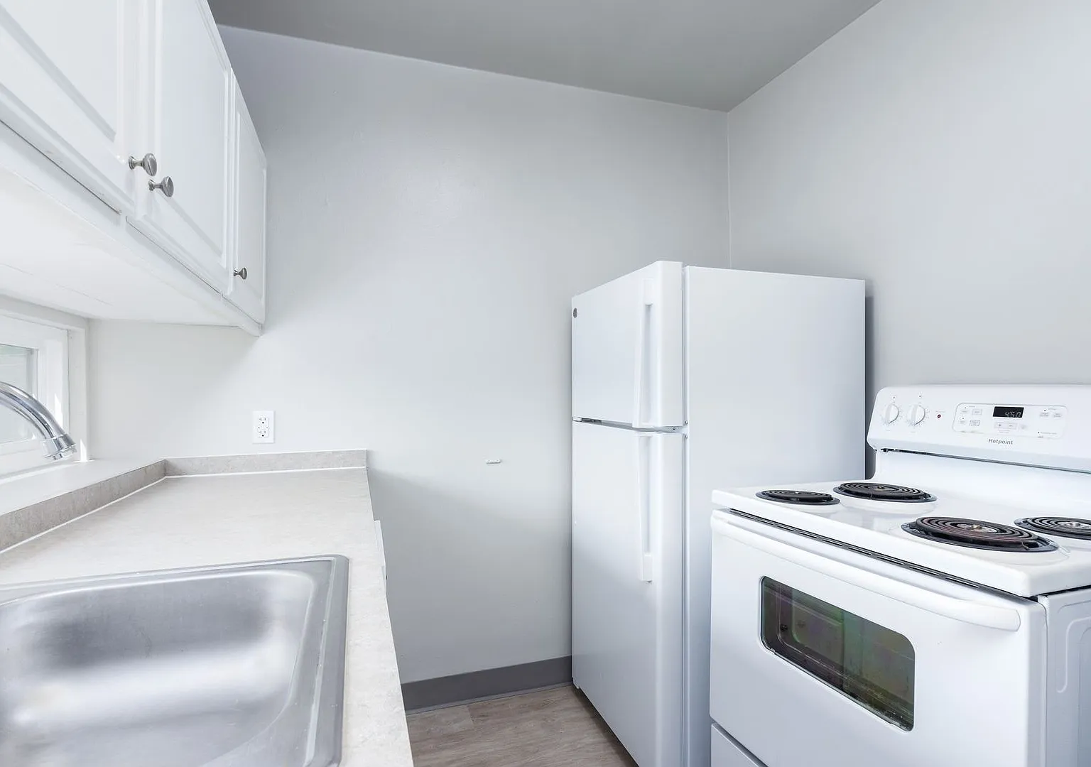 The Lee Apartments — Photo 4