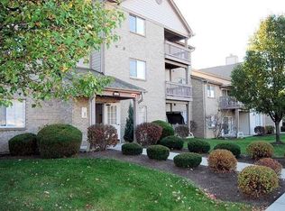 8515 Breezewood Ct APT 206, West Chester, OH 45069
