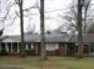 1104 Lynn Dr, Oxford, AL 36203
