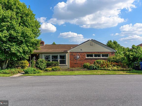4th image of 4216 Ridge Dr