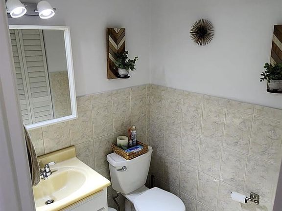 5th image of 2352 NW 36th Avenue #2352