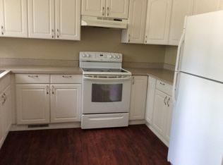 23716 Lahser Rd #1, Southfield, MI 48033