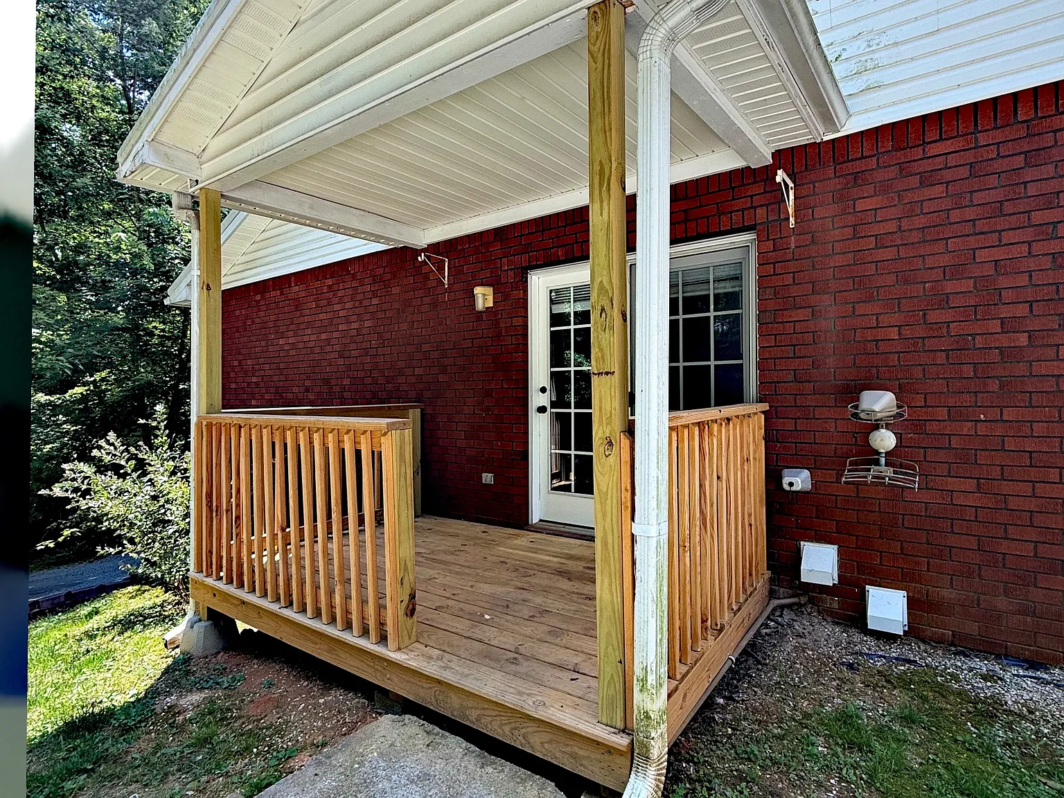 101 Loveless Lane - 3 — Photo 3