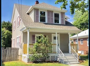 61 Sherman St, New London, CT 06320