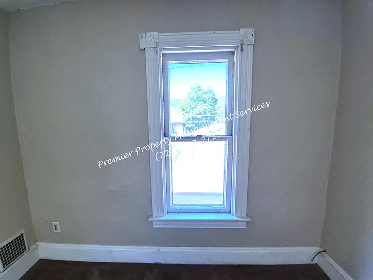 1613 4th Ave — Photo 7