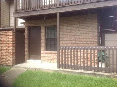 742 Fairfax Dr APT 106, Gretna, LA, 70056
