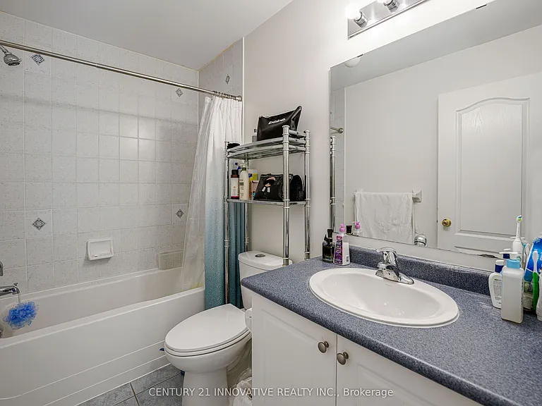 14 Middlecote Dr — Photo 29