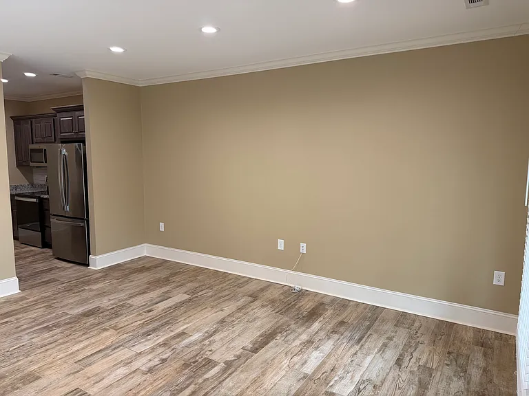 6 Charlton St NW #9 — Photo 3