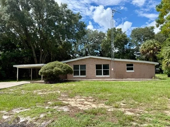 3042 Lake June Blvd, Lake Placid, FL 33852