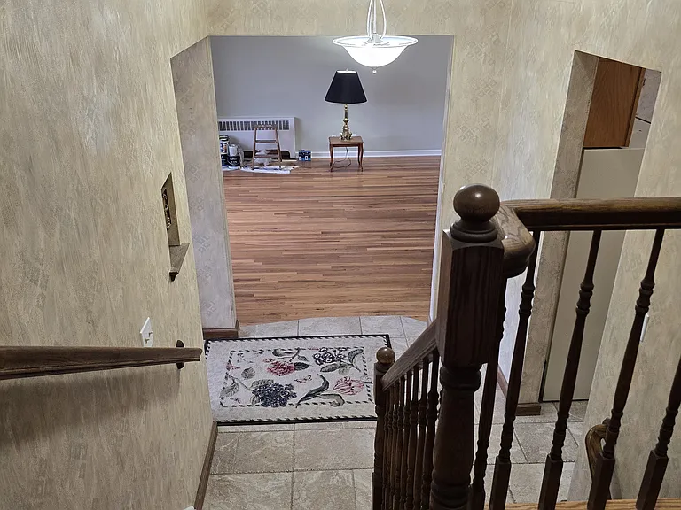 1 Rosewood Dr — Photo 8