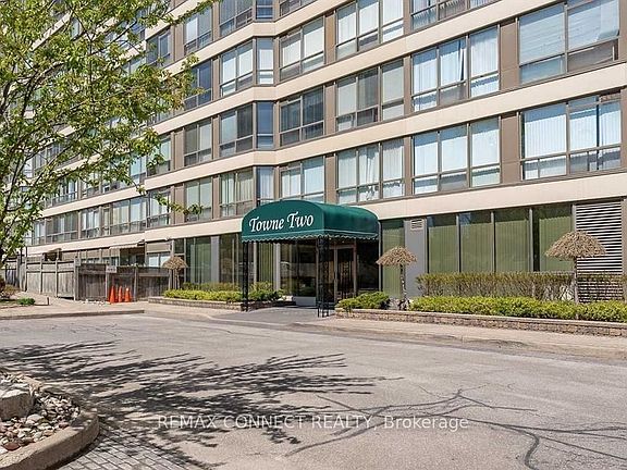 4th image of 55 Elm Dr W #1908