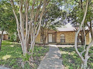 9728 White Ash Rd, Dallas, TX 75249