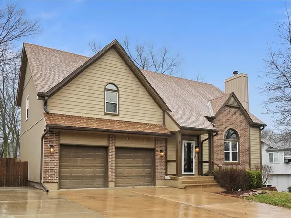 3241 Gateway Dr, Independence, MO 64057