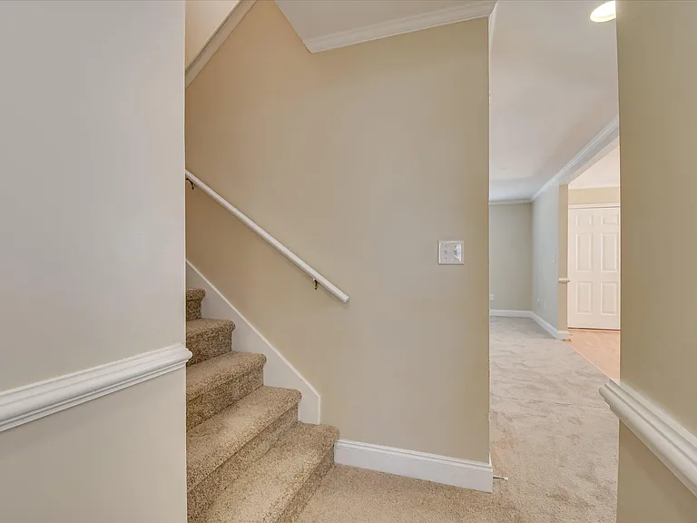 929 Sawbuck Way — Photo 25