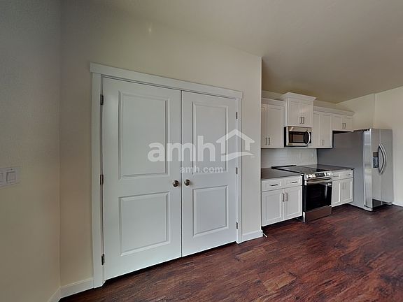 5th image of 9485 W Bowie Ct