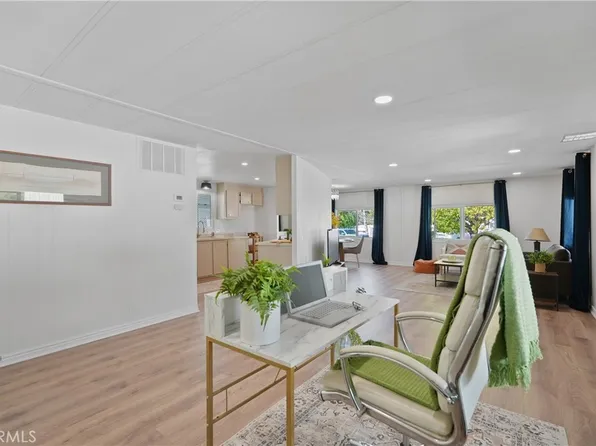 31130 S General Kearny Rd Spc 136, Temecula, CA 92591
