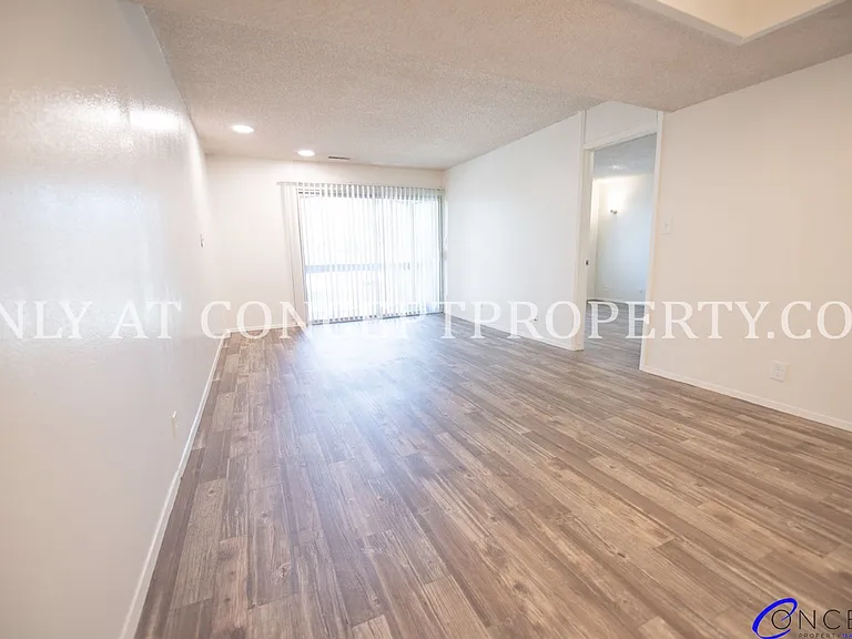 Foothill Terrace — Photo 178