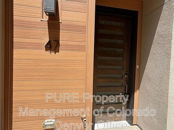 3rd image of 4447 Tennyson St