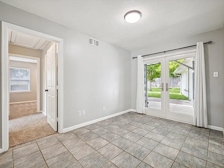 3613 Lazy Spring Dr — Photo 12