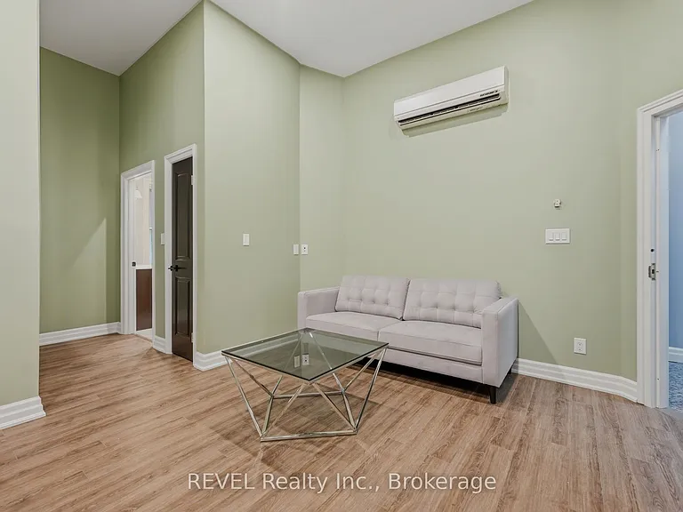 10 Queen St #2 — Photo 13