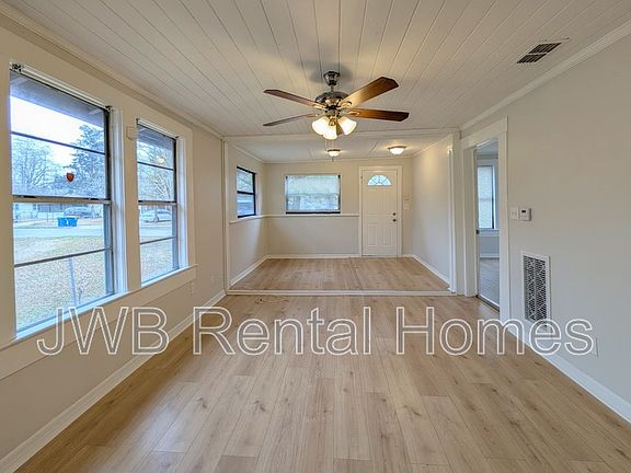 5th image of 2151 Meharry Ave