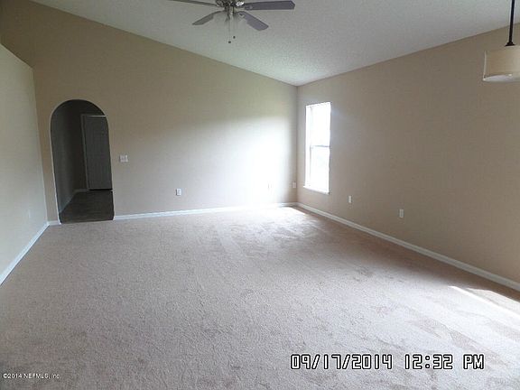 5th image of 5626 English Oak Dr S