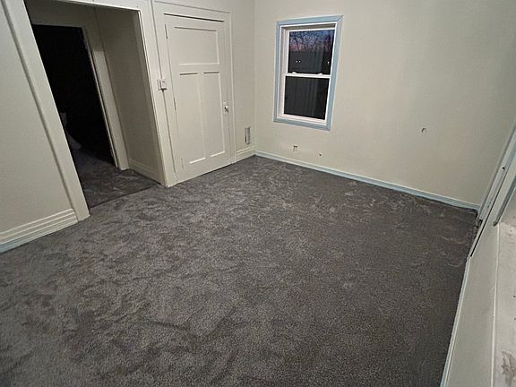 4th image of 108-114 E 6th St #1
