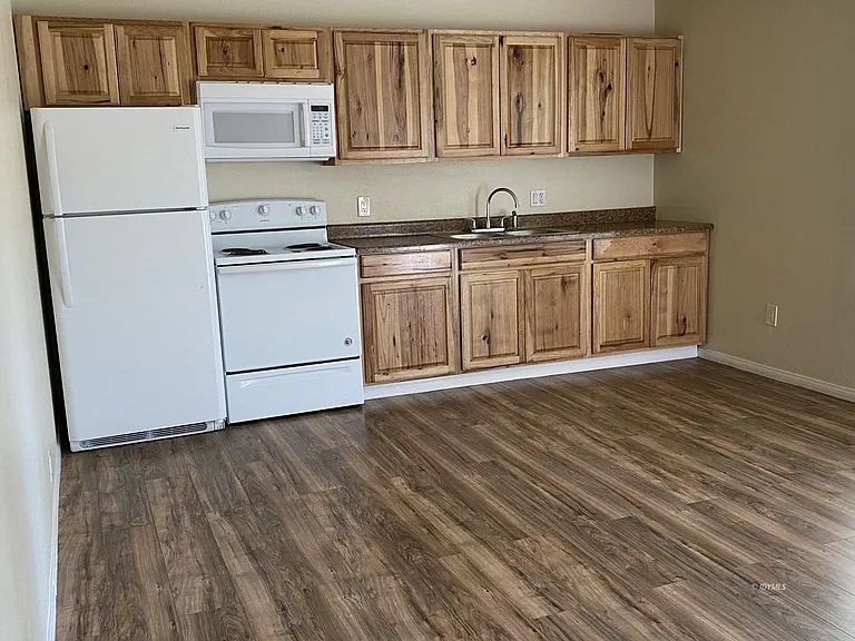 26500 Highway 243 #G — Photo 4