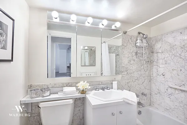 Sold by Warburg | media 11