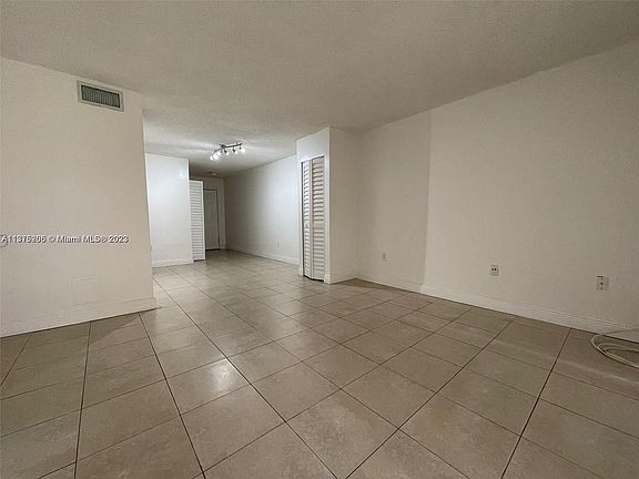 5th image of 9375 Fontainebleau Blvd APT L119
