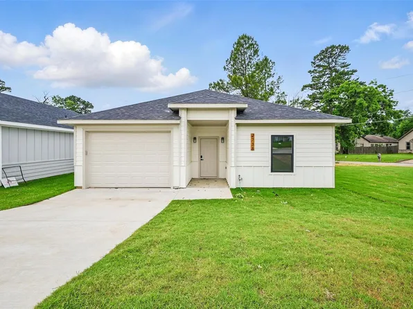 2738 W Washington St, Denison, TX 75020