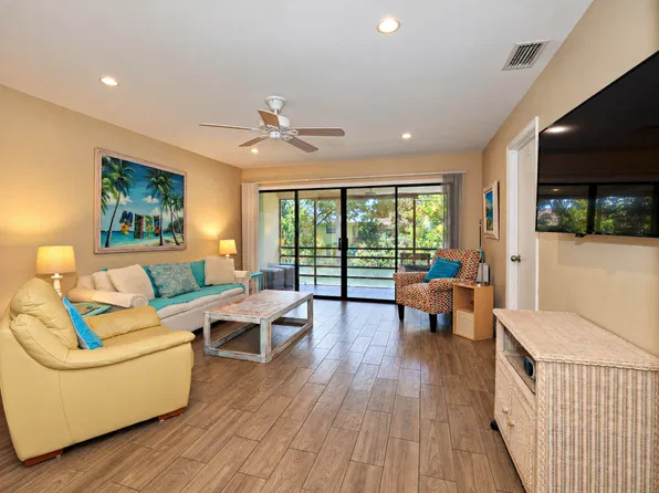 400 18th St APT F8, Vero Beach, FL 32960