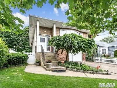 25 Harvard St, Valley Stream, NY, 11580