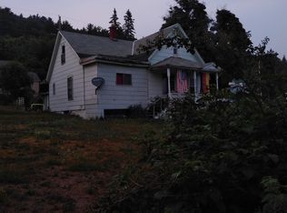 49123 Arcadian St, Hancock, MI 49930