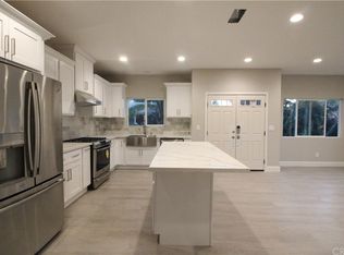 2145 W Civic Center Dr, Santa Ana, CA 92703