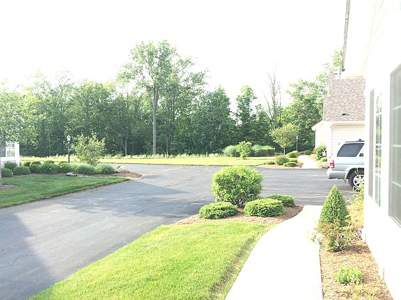 3rd image of 1532 Bridgewater Way S