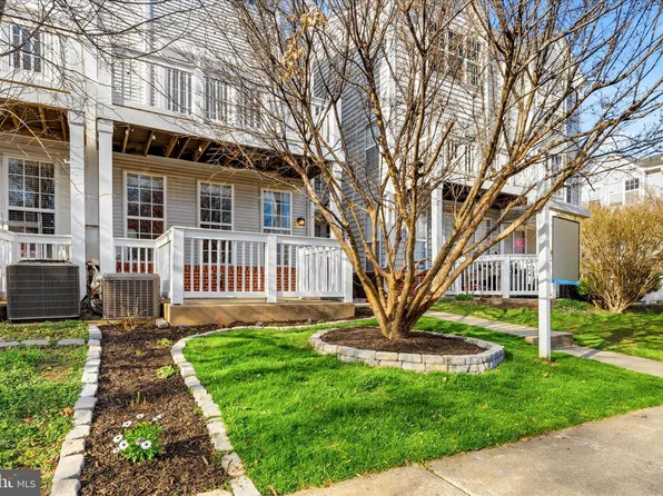 23 Crusader Ct, Germantown, MD 20874