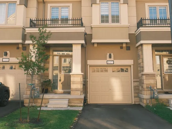 305 Garner Rd W #117, Hamilton, ON L9G 3K9