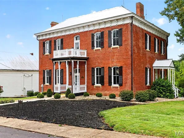 5589 Walnut St, Augusta, MO 63332