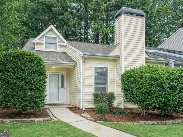 2294 Wellington Cir, Lithonia, GA 30058