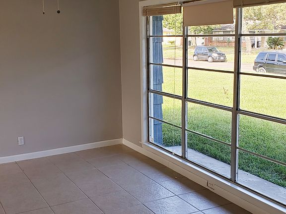 Living room 1