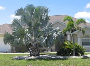 36 White Marsh Ln, Rotonda West, FL 33947