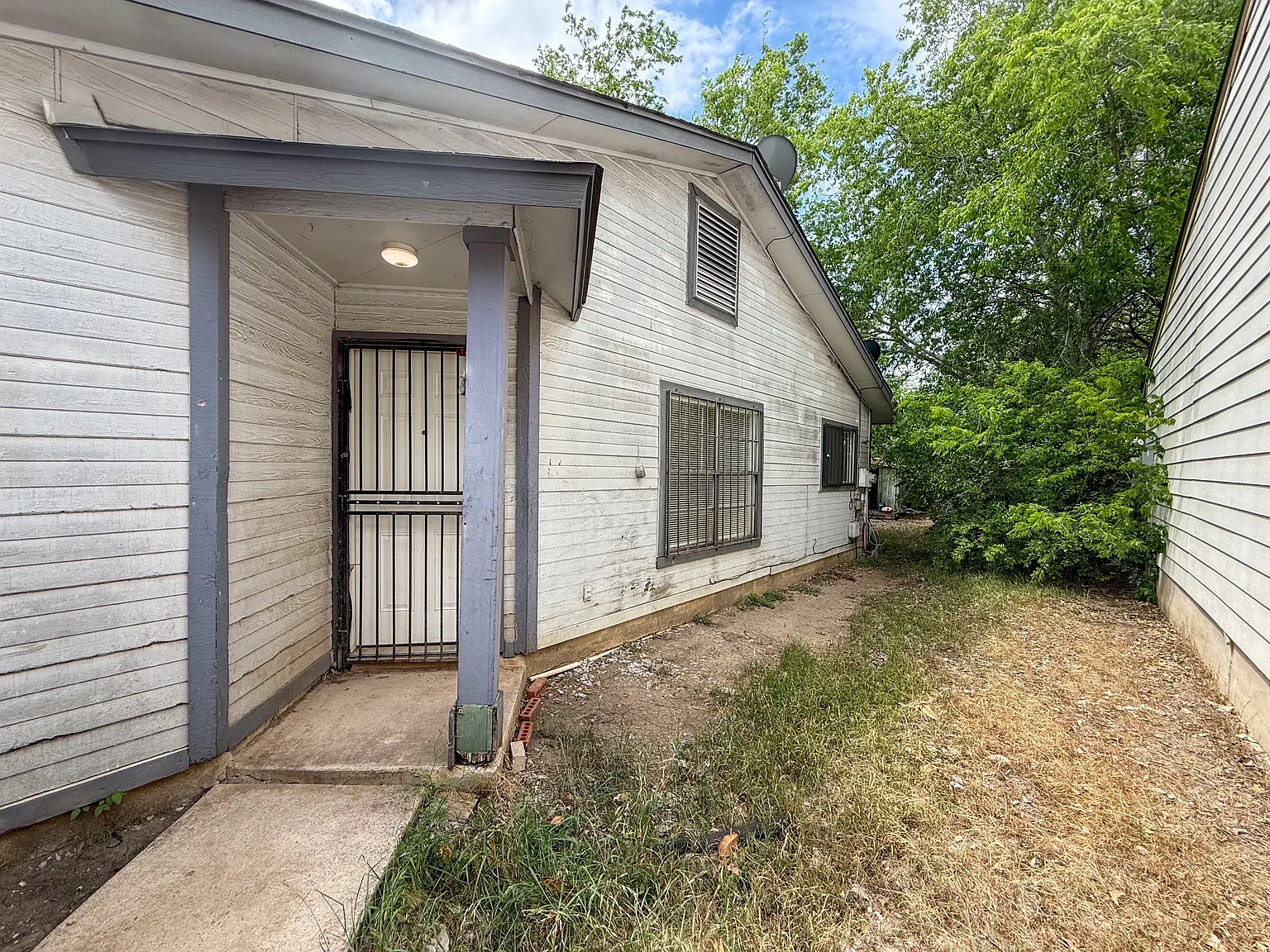 4047 Indian Sunrise San Antonio, Tx. 78244 - 1 — Photo 3