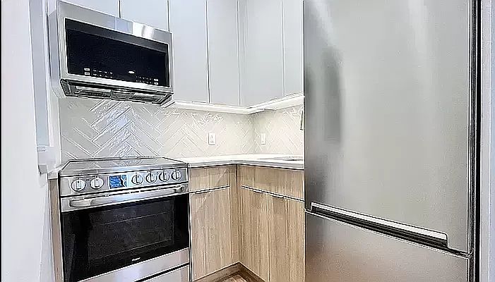 1st image of 322 E 93rd St APT 5