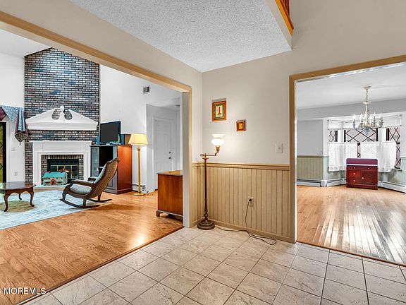 3rd image of 106 Murray Hill Terrace