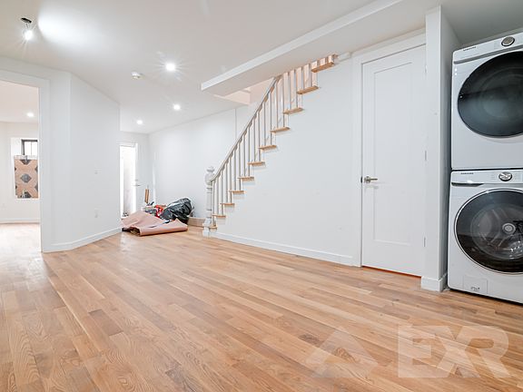 5th image of 203 Van Buren St #1A