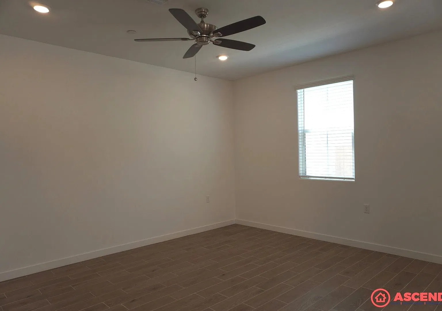 Move-In Ready New Construction 4 Bed, 2.5 Bath, Solar-Powered, Pet-Friendly — Photo 4