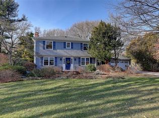 19 Chapman Ln, Barrington, RI 02806